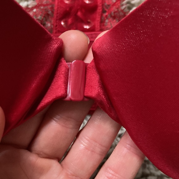 Victoria’s Secret So Obsessed Racerback Push-up Bra - 32D - Picture 2 of 8